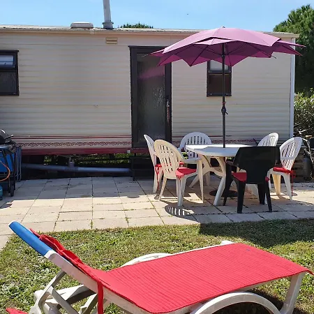 Mobile De Luxe 6 A 8 Personnes *